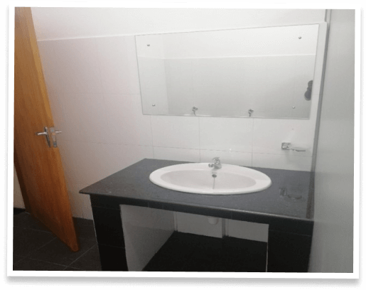 Modern washrooms - Image 03